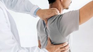 Why Chiropractic Care is the Best Treatment for Mid Back Pain